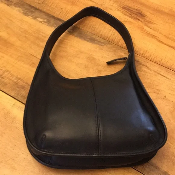 Vintage Coach Ergo Pocket Zip 9033 Black Glove-Tanned Leather Shoulder Bag Hobo - Picture 3 of 17